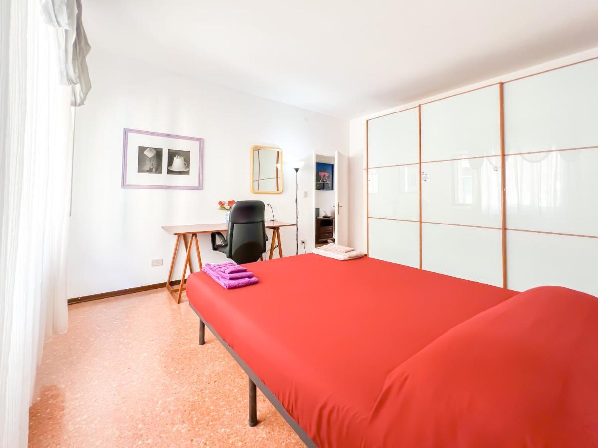 Nice Cozy Apartment In The Mainland Of Venice Mestre Exterior foto